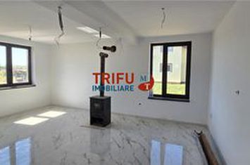 Vilă - 4 camere de vanzare CENTRAL - Alba anunturi imobiliare Alba