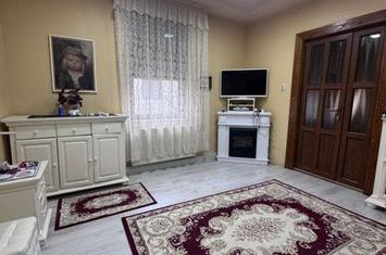 Vilă - 8 camere de vanzare RADAUTI - Suceava anunturi imobiliare Suceava