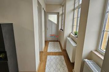 Casă - 4 camere de vanzare CENTRAL - Alba anunturi imobiliare Alba