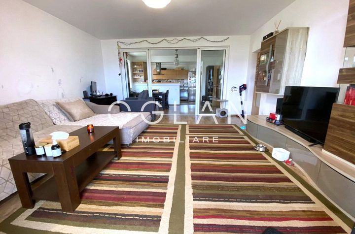Apartament 3 camere de vanzare SIBIU - Sibiu anunturi imobiliare Sibiu