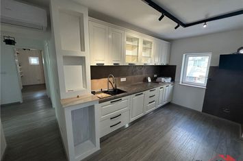 Apartament 3 camere de vanzare BRAILEI - Vrancea anunturi imobiliare Vrancea