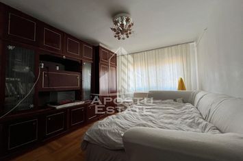 Apartament cu 2 camere, decomandat, zona Lipovei anunturi imobiliare Timis