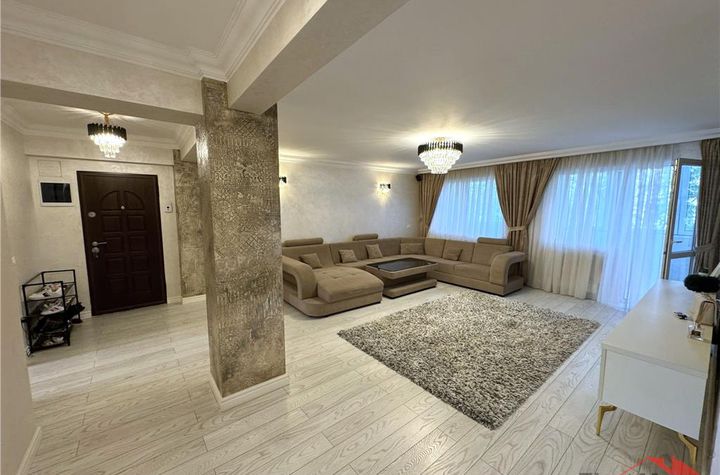 Apartament 4 camere de vanzare ULTRACENTRAL - Vrancea anunturi imobiliare Vrancea