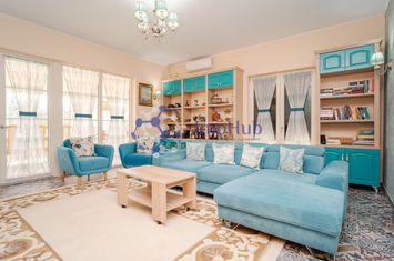 Vila superba, 4 camere, 193 mp, Valea Ursului - la padure anunturi imobiliare Iasi