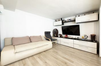 Casă - 6 camere de vanzare PALAS - Constanta anunturi imobiliare Constanta