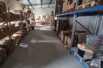 Hala industriala, teren 1472 mp,  Episcopia, 179 500 E . Comision 0 anunturi imobiliare Bihor