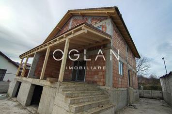 Casă - 4 camere de vanzare CISNADIE - Sibiu anunturi imobiliare Sibiu
