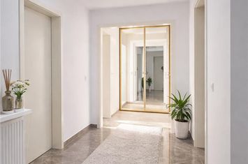 Apartament 3 camere de inchiriat TRACTORUL - Brasov anunturi imobiliare Brasov