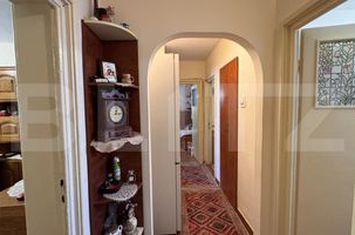 Apartament 4 camere de vanzare CALEA BUCURESTI - Dolj anunturi imobiliare Dolj