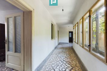 Casă cu 8 Camere în Sălăjeni anunturi imobiliare Arad