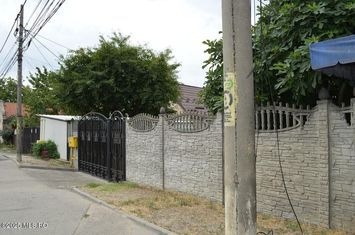 Pitesti - Slava, casa pe parter, teren 634 mp anunturi imobiliare Arges