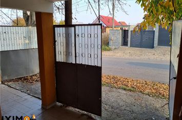 Vilă - 12 camere de vanzare OSEBITI - Bacau anunturi imobiliare Bacau