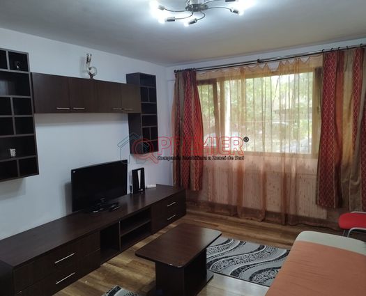 Apartament 2 camere Eroii Revolutiei - Pieptanari, 45 mp