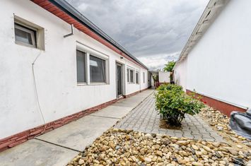 Casă locuibilă în Sânleani la preț de apartament în Arad! anunturi imobiliare Arad