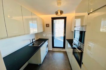 Birou cu toate campurile - pt T21 anunturi imobiliare Bucuresti