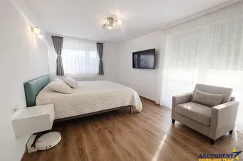 Apartament 3 camere de vanzare TRACTORUL - Brasov anunturi imobiliare Brasov