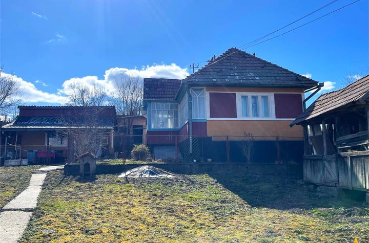 Casă - 3 camere de vanzare EXTERIOR EST - Mures anunturi imobiliare Mures