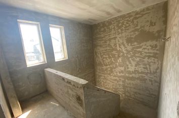 Apartament 4 camere de vanzare FALTICENI - Suceava anunturi imobiliare Suceava