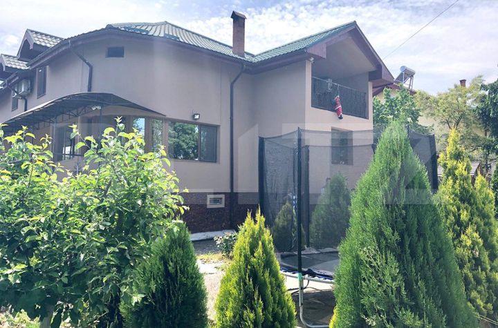Vilă - 13 camere de vanzare CRAIOVA - Dolj anunturi imobiliare Dolj
