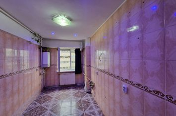 Apartament 2 camere de vanzare ULTRACENTRAL - Bacau anunturi imobiliare Bacau