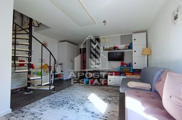Casă Nouă din Lemn cu Mansardă – Eleganță Rustică și Confort Modern anunturi imobiliare Arad