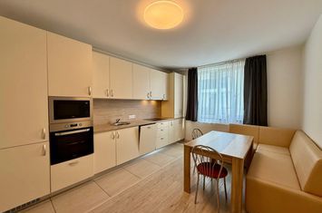 Apartament 3 camere de vanzare SIBIU - Sibiu anunturi imobiliare Sibiu