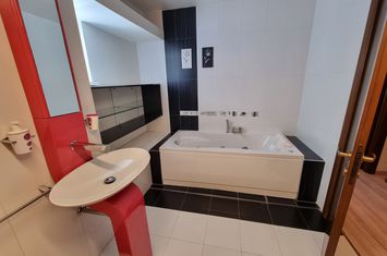 Apartament 2 camere de vanzare BACAU - Bacau anunturi imobiliare Bacau