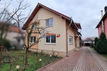 Casă - 6 camere de vanzare CENTRAL - Alba anunturi imobiliare Alba