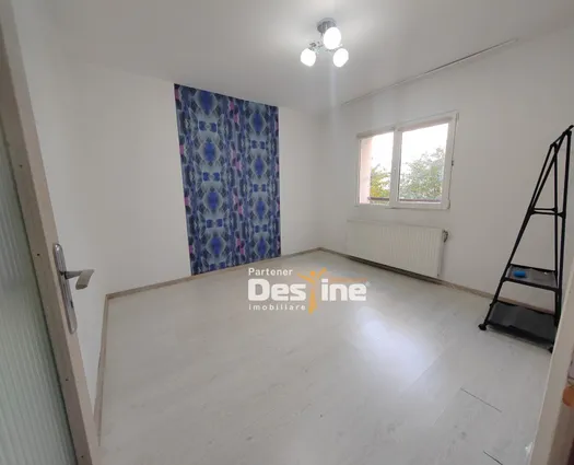 Apartament 4 camere Frumoasa, 77 mp