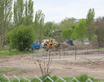 Au inceput defrisarile pentru aqualand-ul din Parcul Tineretului