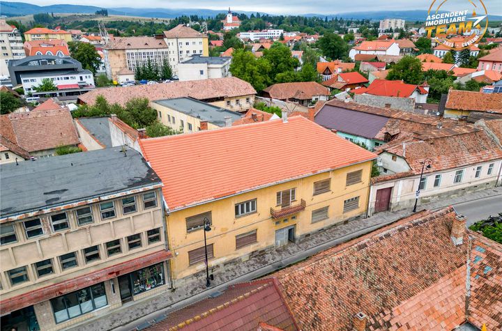 Vilă - 65 camere de vanzare CENTRAL - Covasna anunturi imobiliare Covasna