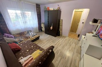 Apartament 2 camere, zona ztrăzii Moldoveanu anunturi imobiliare Cluj