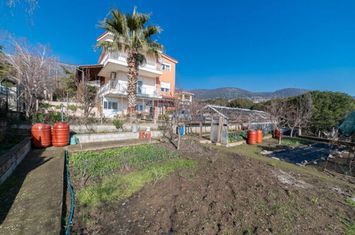 Casă individuală 3 nivele, 186 mp în Vrisoula anunturi imobiliare Grecia