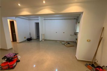 Apartament 3 camere de vanzare CENTRAL - Vrancea anunturi imobiliare Vrancea