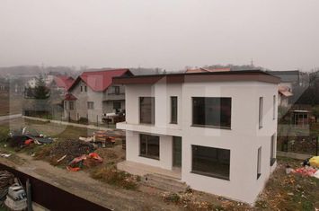 Casă - 3 camere de vanzare SUCEAVA - Suceava anunturi imobiliare Suceava