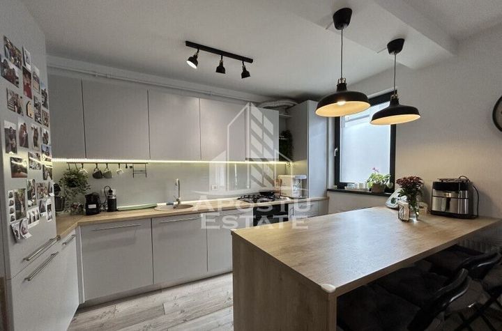 Apartament cu 2 camere, semidecomandat, 2 locuri de parcare, Braytim anunturi imobiliare Timis
