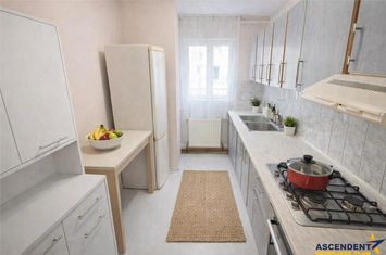 Apartament 3 camere de vanzare ASTRA - Brasov anunturi imobiliare Brasov