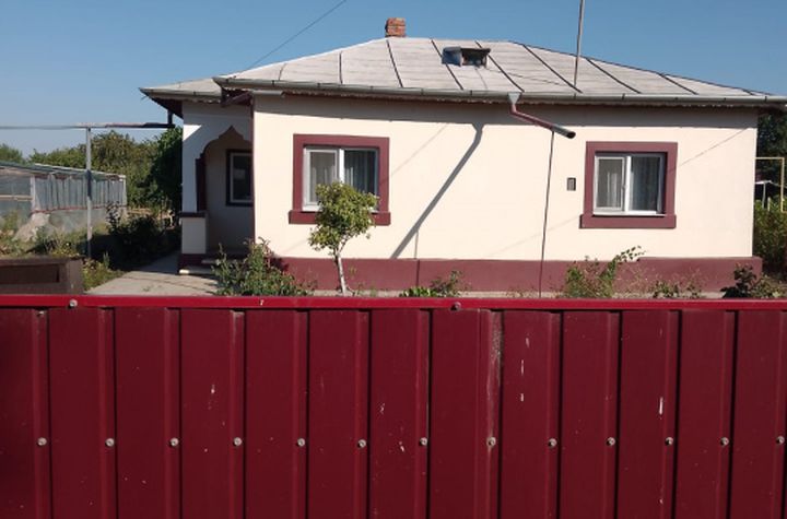 Casă - 4 camere de vanzare URZICENI - Ialomita anunturi imobiliare Ialomita