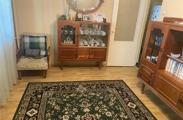 Apartament 3 camere de vanzare CENTRAL - Vrancea anunturi imobiliare Vrancea