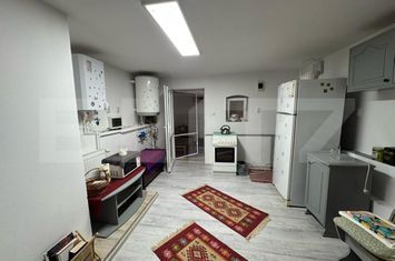Casă - 4 camere de vanzare DEVA - Hunedoara anunturi imobiliare Hunedoara