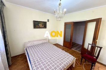 Apartament cu 3 Camere, Etaj 2, Decomandat, Zonă Ultracentrală anunturi imobiliare Alba