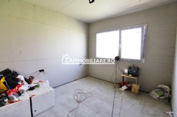 Casă - 4 camere de vanzare SANGEORGIU DE MURES - Mures anunturi imobiliare Mures