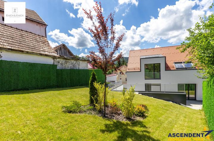 Casă - 6 camere de vanzare CENTRUL ISTORIC - Brasov anunturi imobiliare Brasov