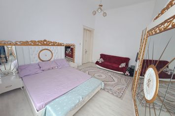 Apartament 6 camere de vanzare UNIRII - Bucuresti anunturi imobiliare Bucuresti