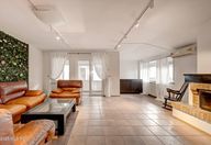315.000 €, Apartament 5 camere