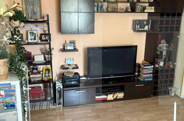 Apartament 3 camere de vanzare DRUMUL TABEREI - Bucuresti anunturi imobiliare Bucuresti
