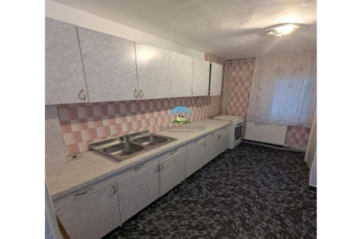 Apartament 4 camere de vanzare MANASTUR - Cluj anunturi imobiliare Cluj
