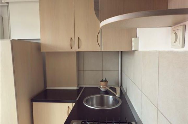 Garsonieră de inchiriat CENTRUL CIVIC - Brasov anunturi imobiliare Brasov