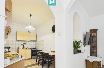 Proprietate rară central Arad - 209 mp anunturi imobiliare Arad