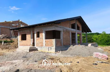 Casă Premium, 1 nivel,  4 camere, 700 mp teren, design modern, Livezeni anunturi imobiliare Mures